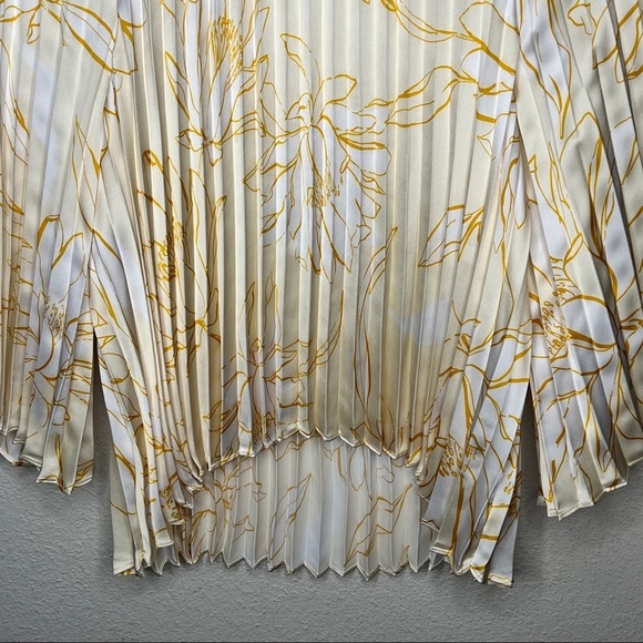 Vintage Alfani Pleated Top - Picture 3 of 9